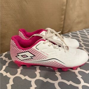 ⚽ Lotto Roma 700 Kids' Soccer Cleats | Youth Size 2.5| Pink/White |